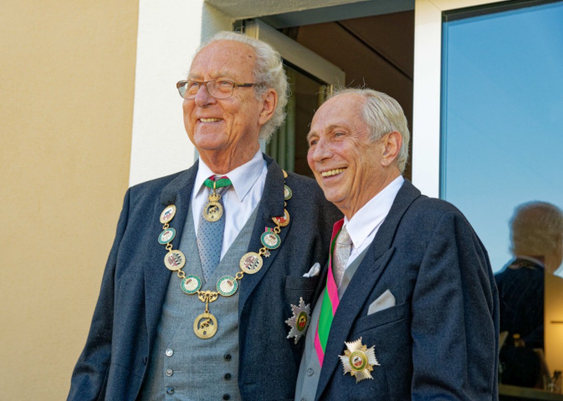 Ballenstedt, Schloss und Bernstein Schlosshotel, feierliche Investitur 2023 des Askanischen Hausordens Albrecht der Br im 950. Jahr der urkundlichen Ersterwhnung Ballenstedt
                    
Urheberrechte © Jrgen Meusel,
Tel.: 039483/ 95951 oder 01702445977,
Mail: meusel-foto@t-online.de,
Verffentlichung nur mit Urhebervermerk "Foto: Jrgen Meusel",
Belegexemplar erbeten. Es gelten meine AGB lt. Bundesanzeiger
Nr. 194 in der Fassung vom Oktober 2004.
Lieferant des Herzogs von Anhalt